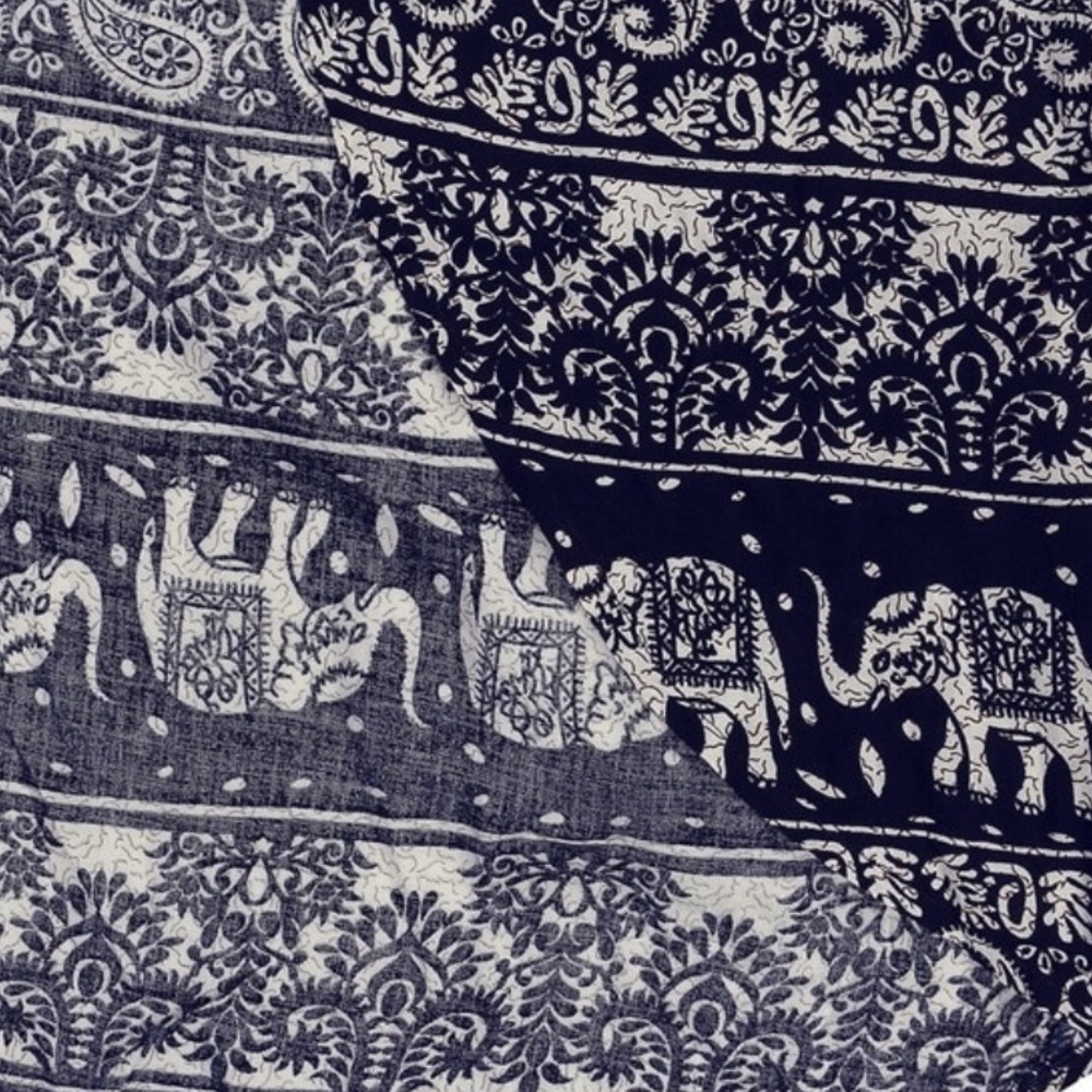100% Cotton light weight elephant wrap - Picture 6 of 7